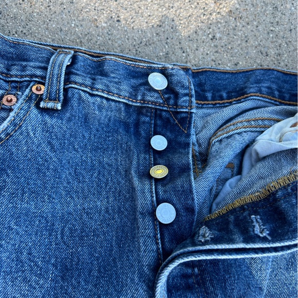Levi’s 501 Original Fit Men’s Jeans 33 / 30 - Picture 3 of 6